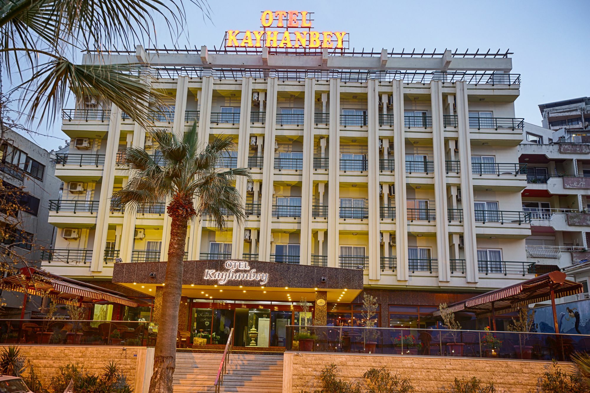 Kayhanbey Hotel Кушадаси Екстер'єр фото