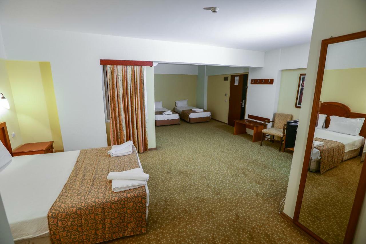 Kayhanbey Hotel Кушадаси Екстер'єр фото